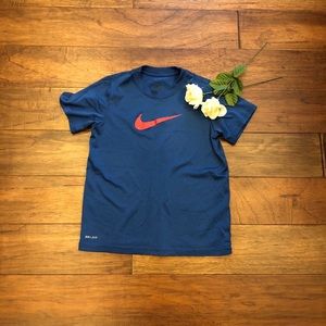 Nike Boys Dri Fit Shirt. Size XS.